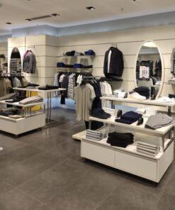 Kệ trưng bày shop thời trang (4)