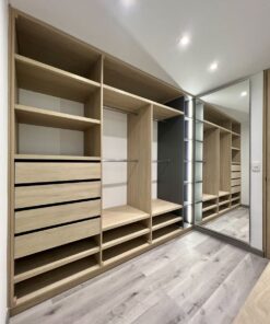 Kệ trưng bày showroom cao cấp (2)