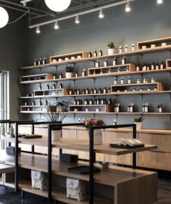 Kệ trưng bày showroom đẹp (3)