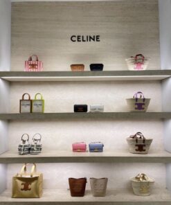 Kệ trưng bày túi xách (1)