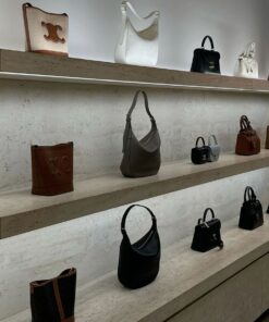 Kệ trưng bày túi xách (3)