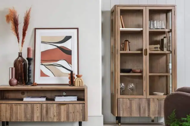 Lắp đặt tủ trưng bày gỗ plywood Lắp đặt tủ trưng bày gỗ plywood