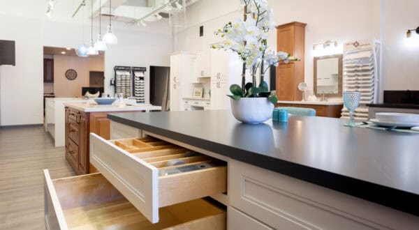 Lắp đặt tủ trưng bày gỗ plywood 4 Lắp đặt tủ trưng bày gỗ plywood 4