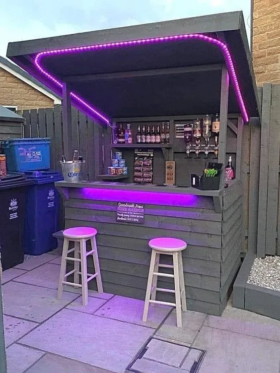 Quầy Bar Mini Ngoài Trời Đẹp Mắt Và Tiện Lợi: Gợi Ý Thiết Kế 2 Mẫu quầy bar mini ngoài trời