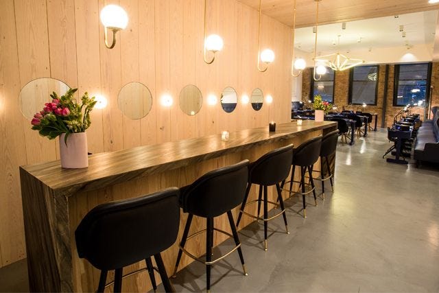 Nội Thất tiệm Nail 5