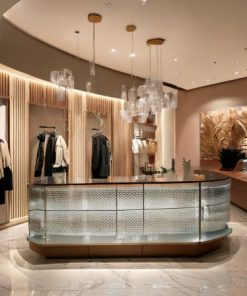 Quầy lễ tân shop thời trang (3)