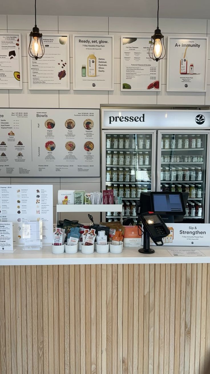 Quầy pha chế trà sữa đẹp (4) Quầy pha chế trà sữa đẹp (4)