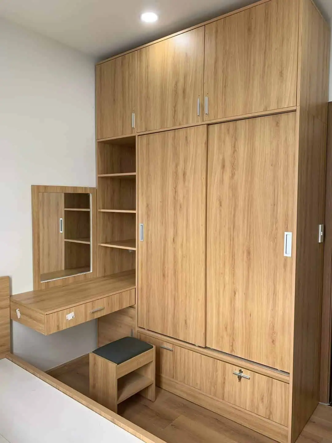 Sản xuất tủ quần áo gỗ HDF 3 Sản xuất tủ quần áo gỗ HDF 3