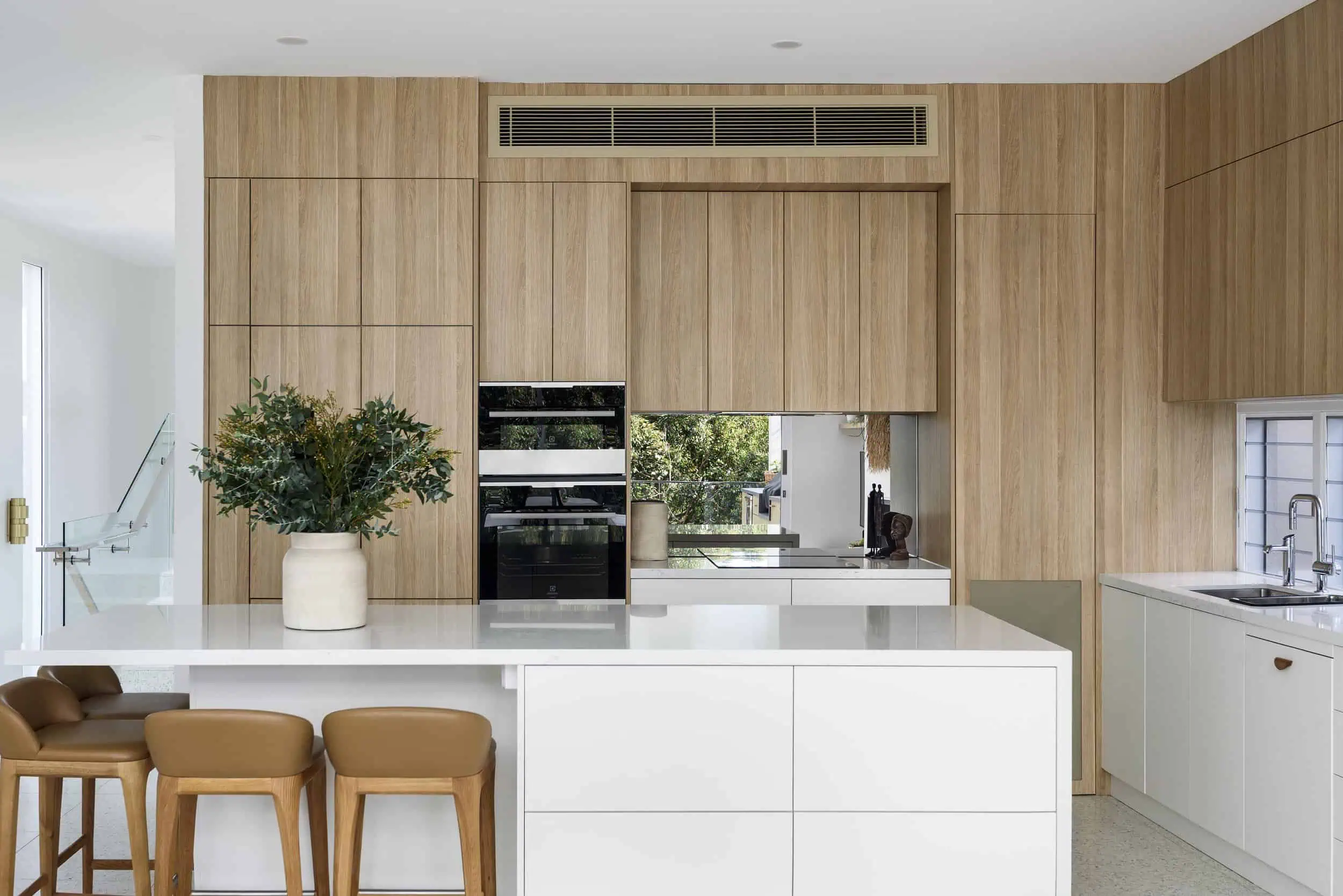 Thi công nội thất gỗ MFC tại TPHCM Thi công nội thất gỗ MFC tại TPHCM