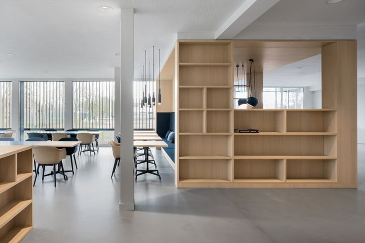 Thi công nội thất văn phòng plywood (5)