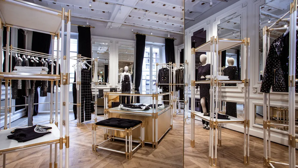 Thi công shop thời trang giá rẻ 5 Thi công shop thời trang giá rẻ 5