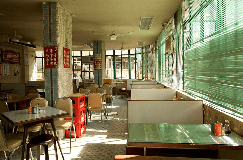 Từng ngóc ngách không gian trong thiết kế quán cafe phong cách hongkong