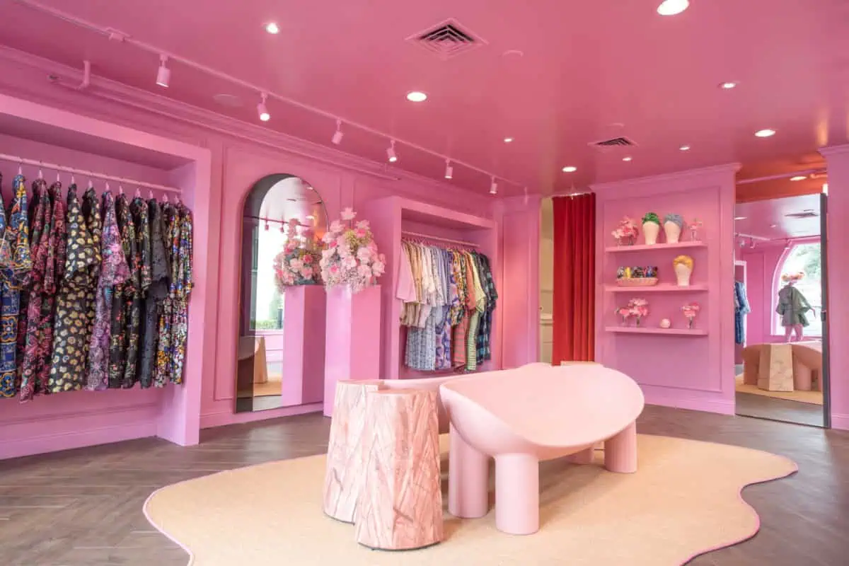 Thiết kế thi công shop thời trang 5 Thiết kế thi công shop thời trang 5