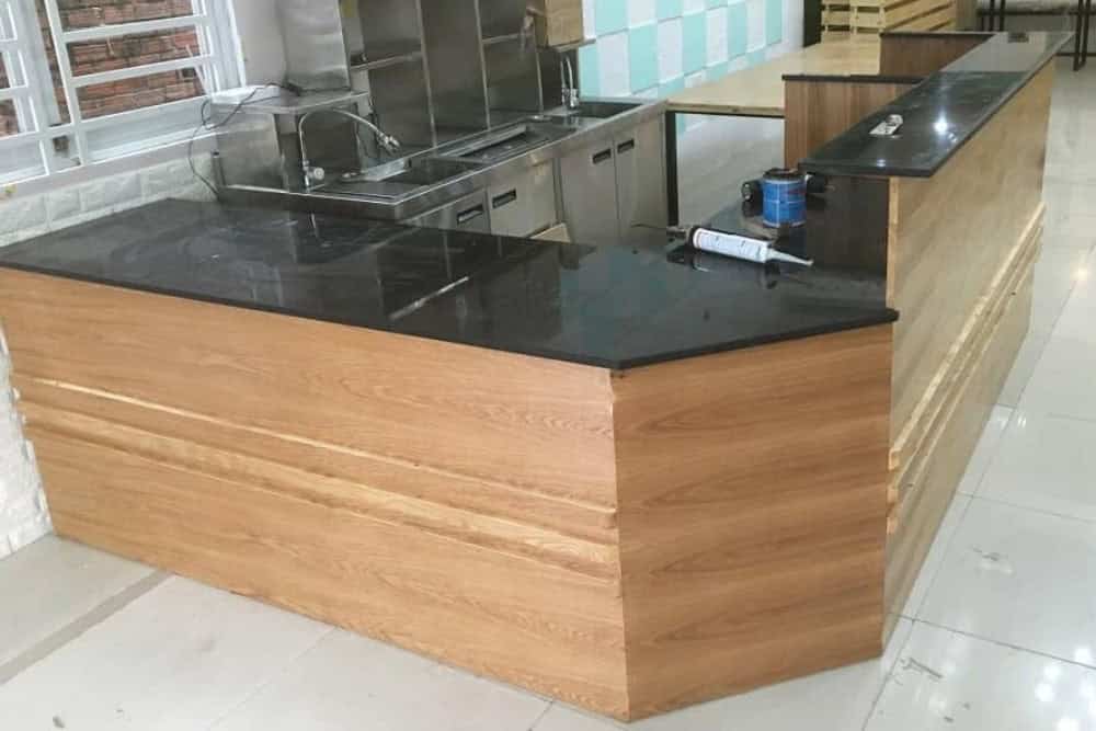 Quầy pha chế mặt đá