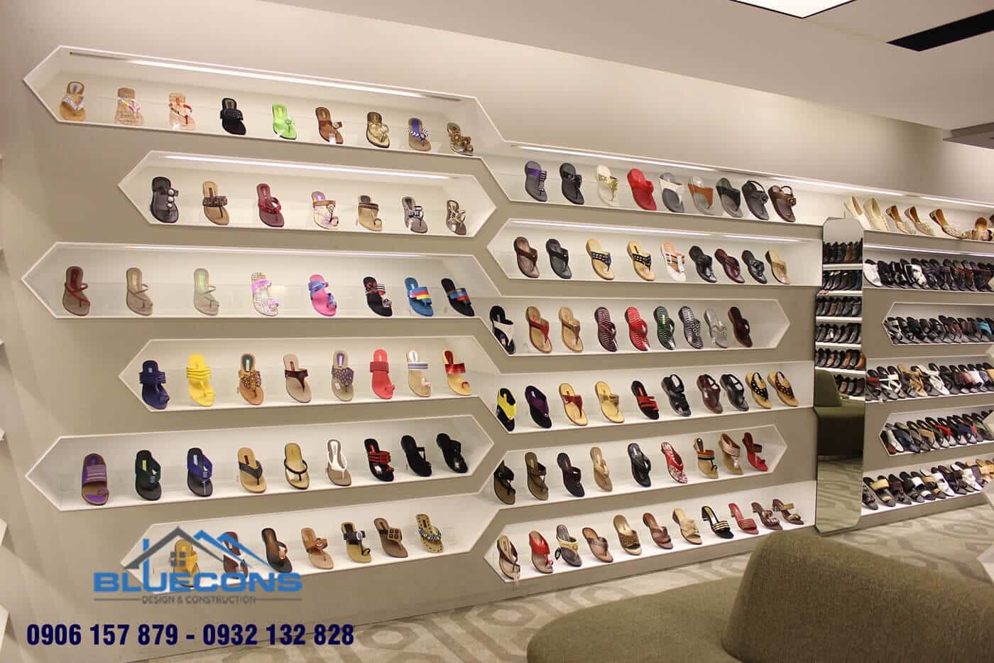 Tủ trưng bày giày vô cùng đa dạng về thiết kế