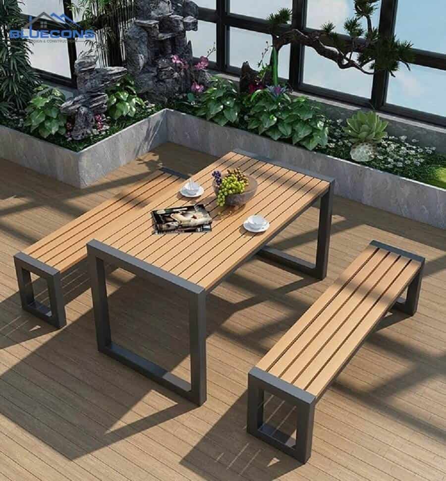 Đóng bàn ghế trang trí ngoài trời