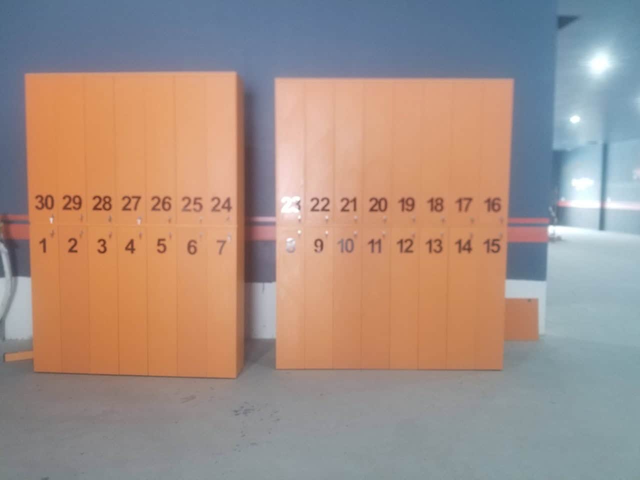 Thi Công Nội Thất Quán Bida 8 hệ tủ đựng cơ quán bida