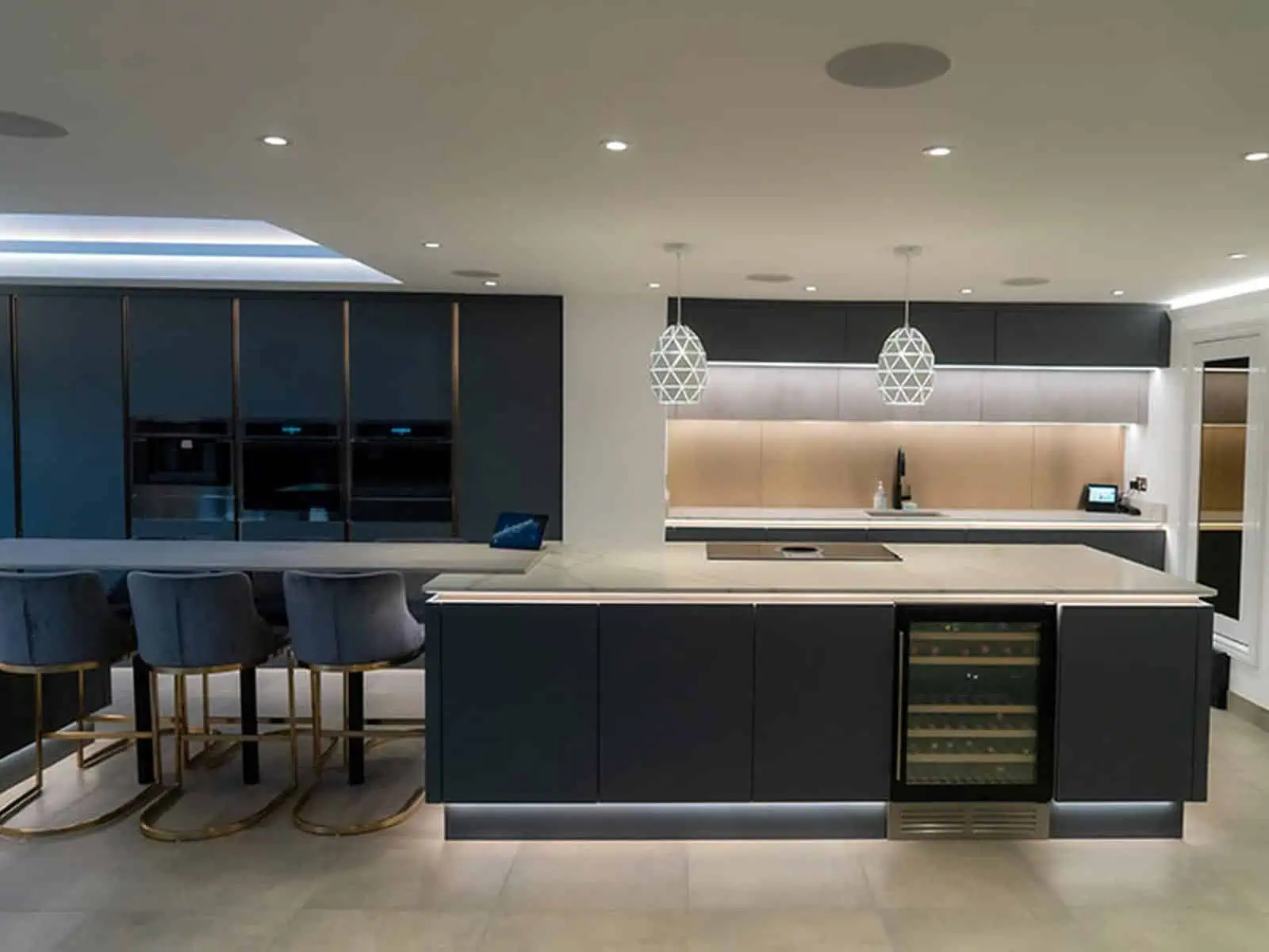 hình ảnh quầy bar gia đình 2 hình ảnh quầy bar gia đình 2