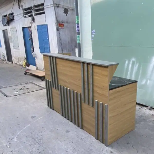 Quầy pha chế thanh lý với mặt đá đẹp