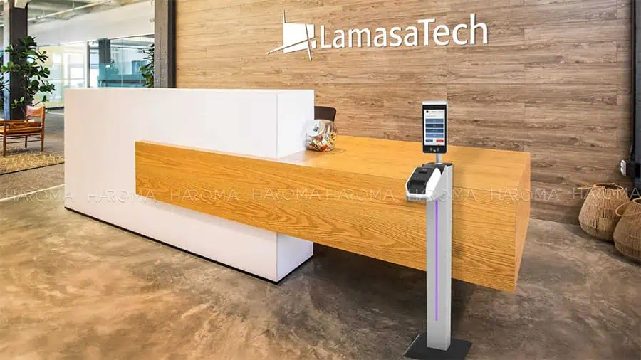 Quầy lễ tân nhựa PVC