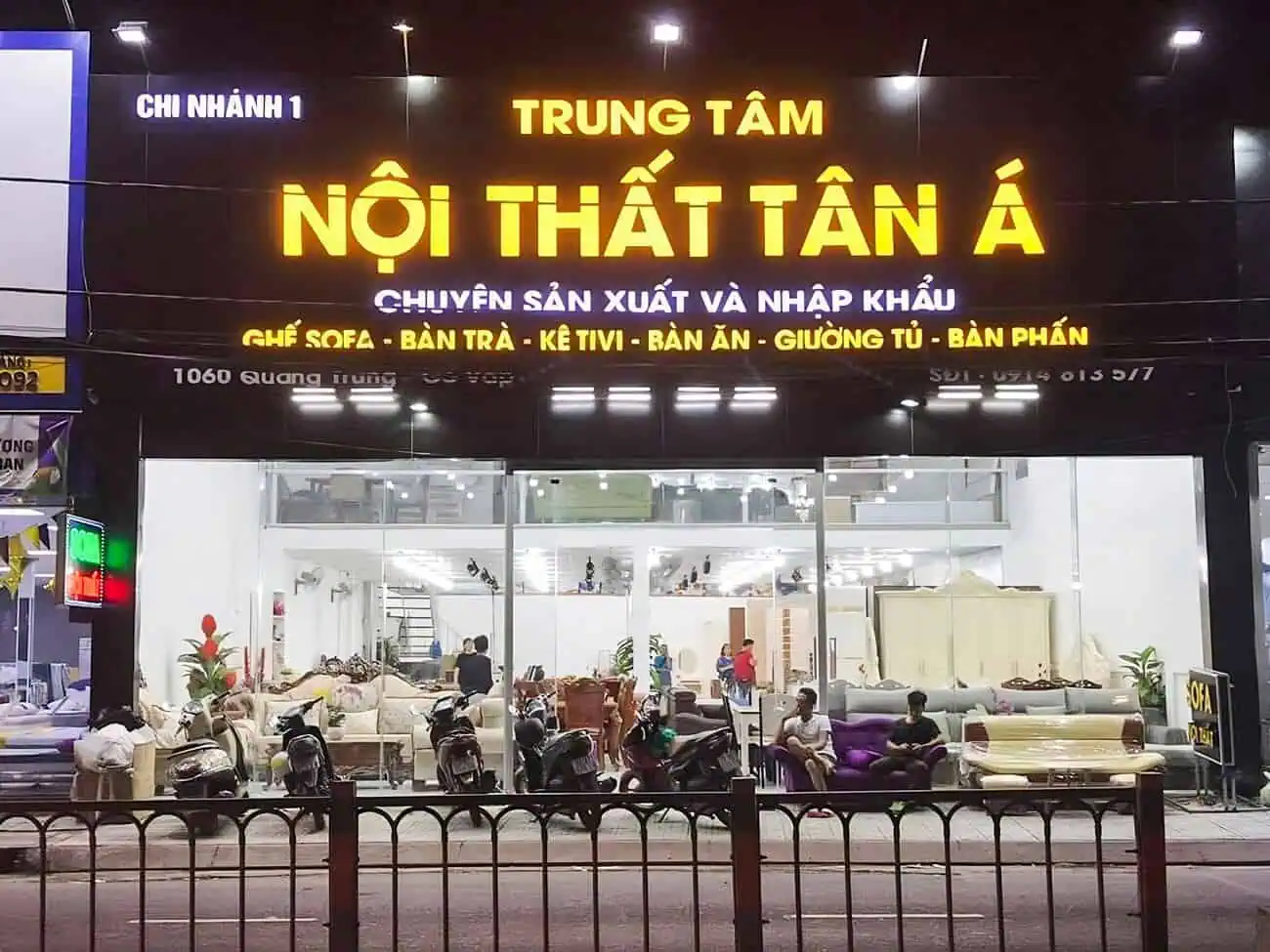 Cửa hàng nội thất Tân A