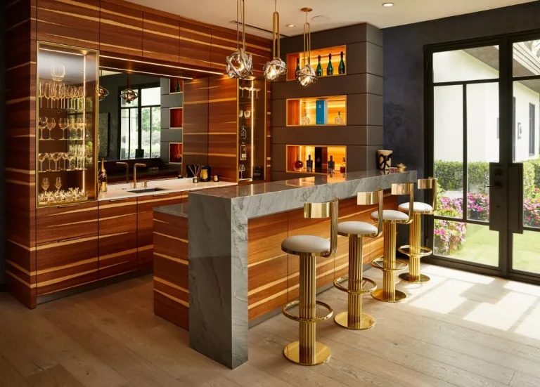 quầy bar bằng gỗ