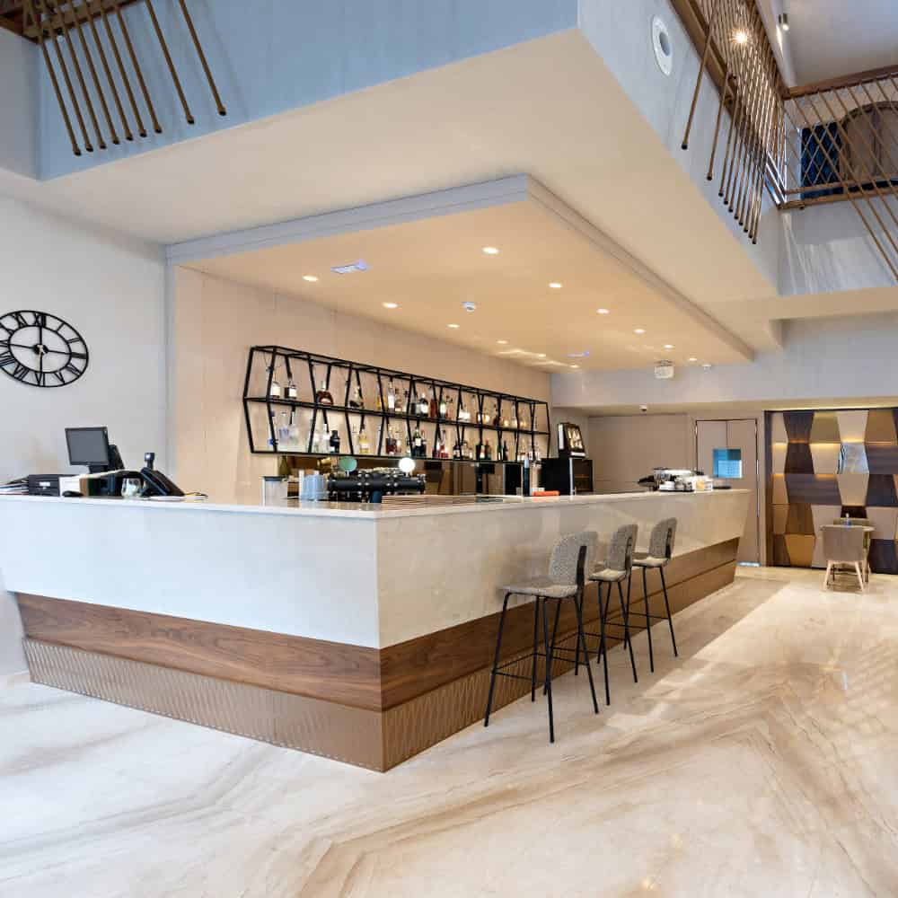 quầy bar khách sạn 4