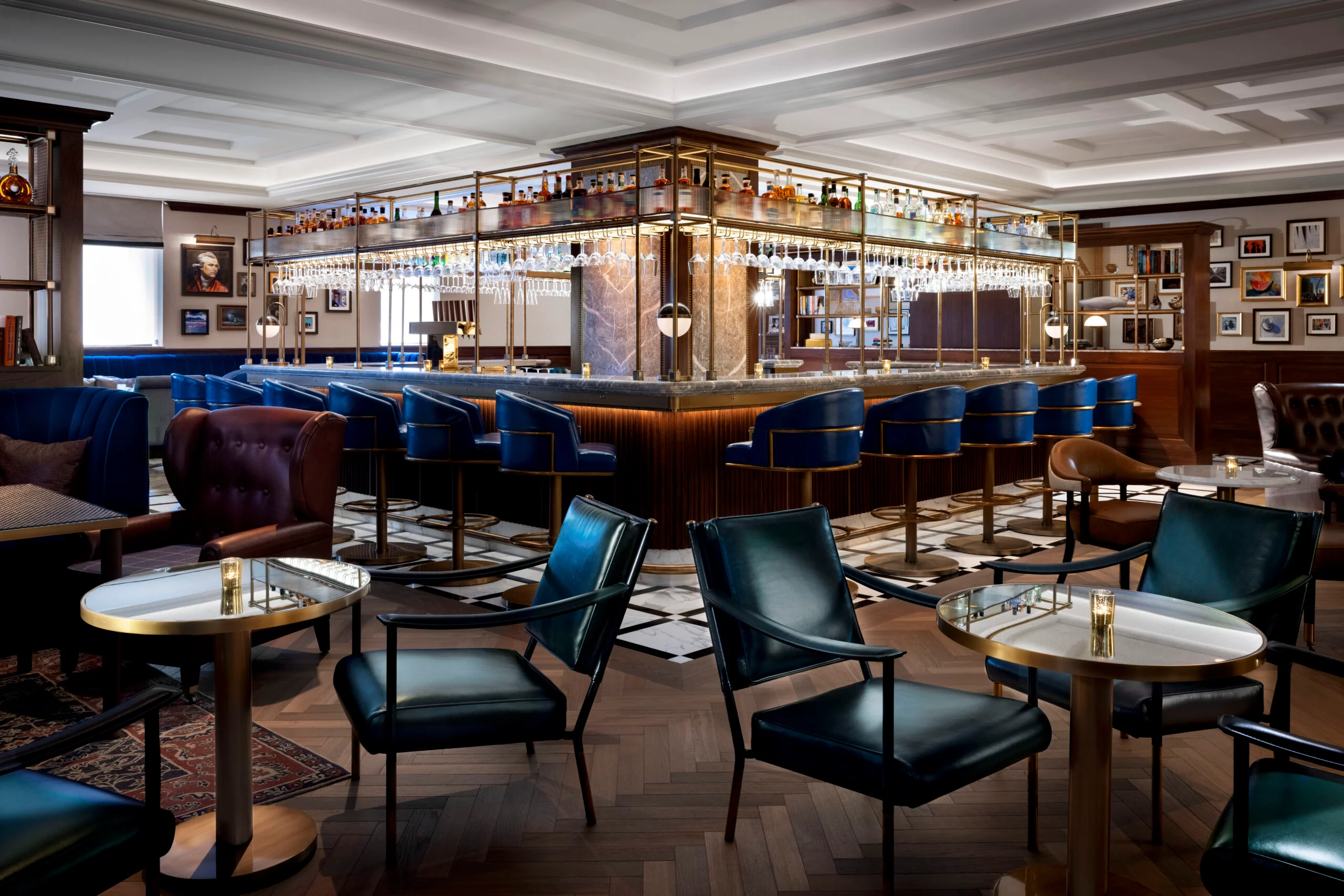 quay bar khach san dep