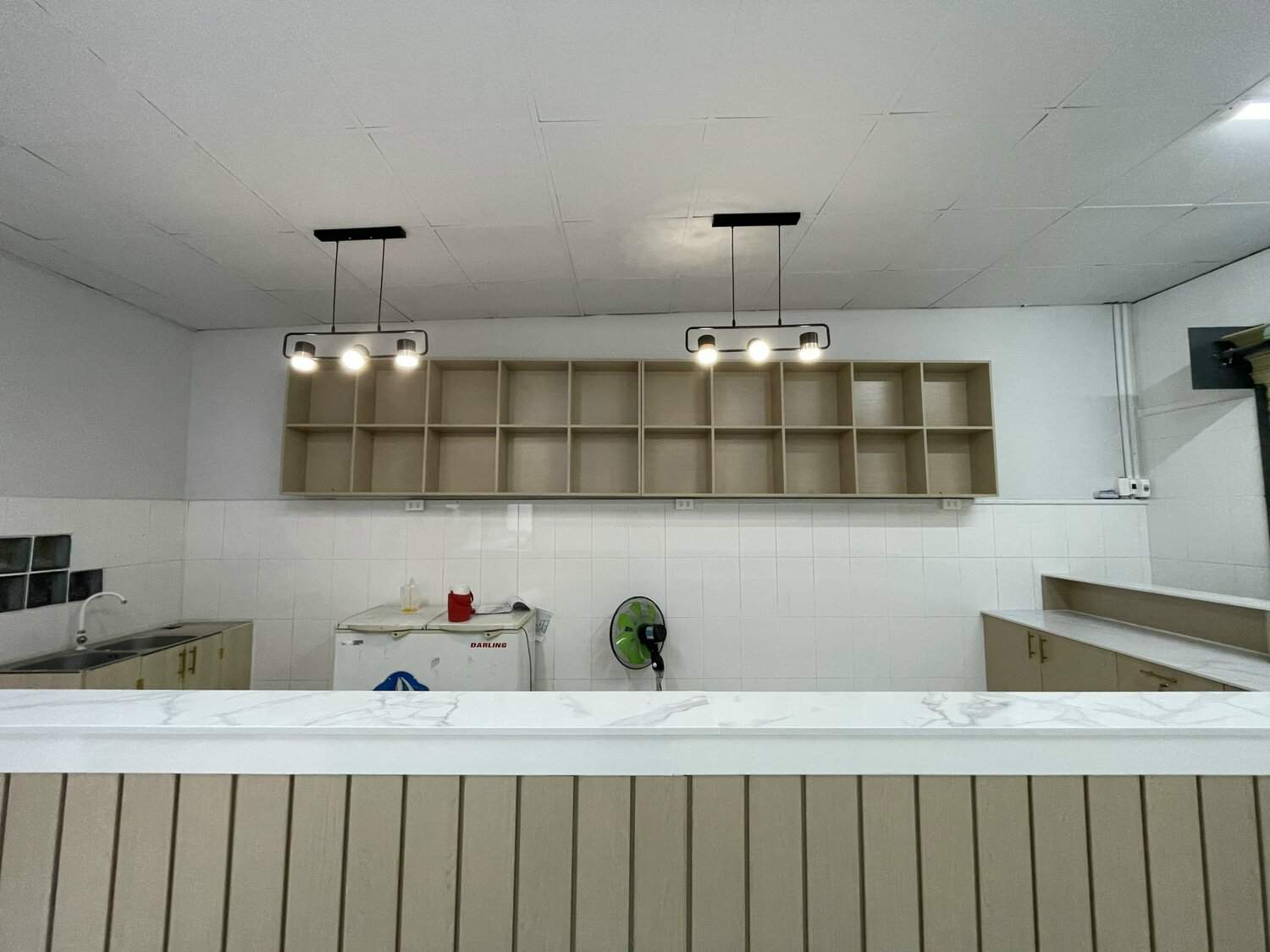 Quầy bar pha chế gỗ công nghiệp mdf chống ẩm và hdf chống nước