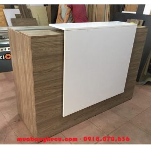 Quầy lễ tân hiện đại