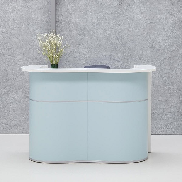 Quầy lễ tân chữ U bo cong ốp alu xanh