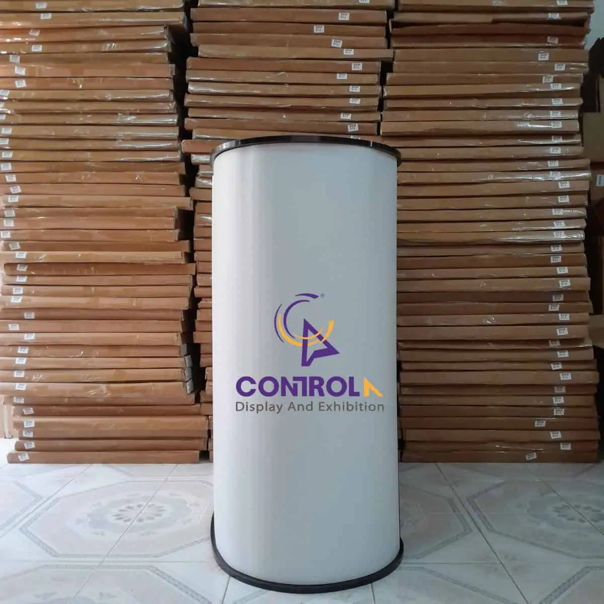 Bàn lễ tân gọn nhẹ và chuyên nghiệp