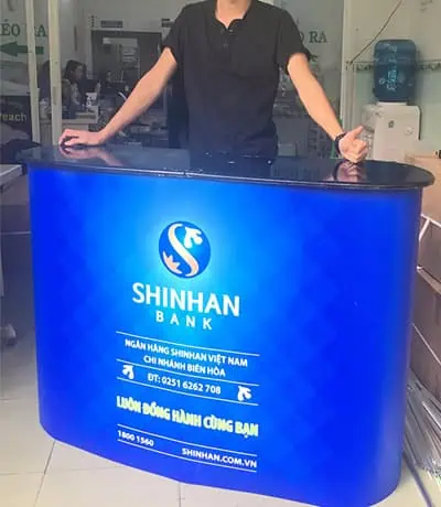 Bàn lễ tân di động dễ dàng tháo lắp