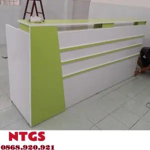 Quầy lễ tân sang trọng