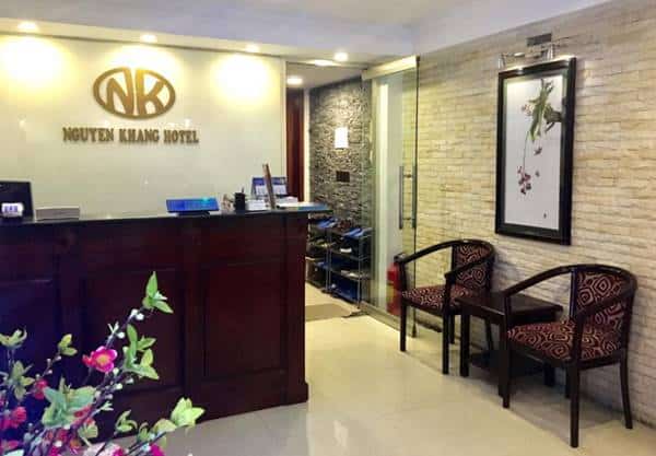 Mẫu quầy tiếp nhận chữ U