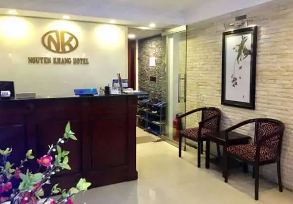 Mẫu quầy tiếp nhận chữ U