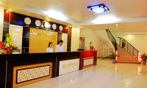 Quầy lễ tân nhà nghỉ 4