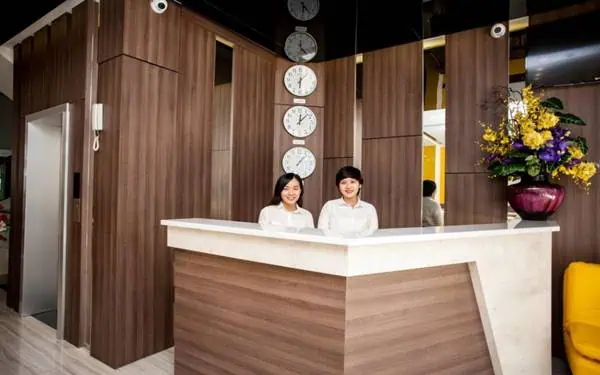 Quầy lễ tân nhà nghỉ 7