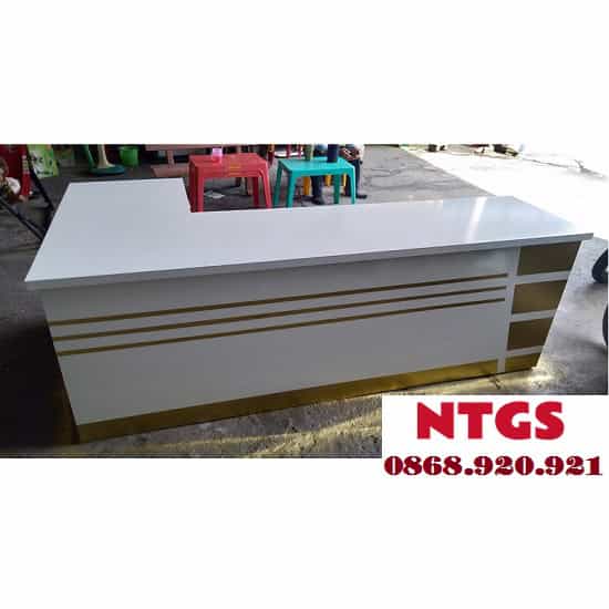 Mẫu quầy tiếp đón đẹp mắt