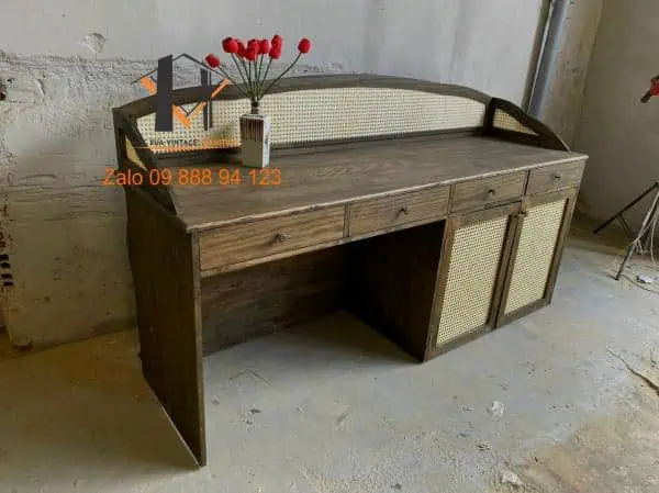 Quầy lễ tân phối lưới mây mắt cáo