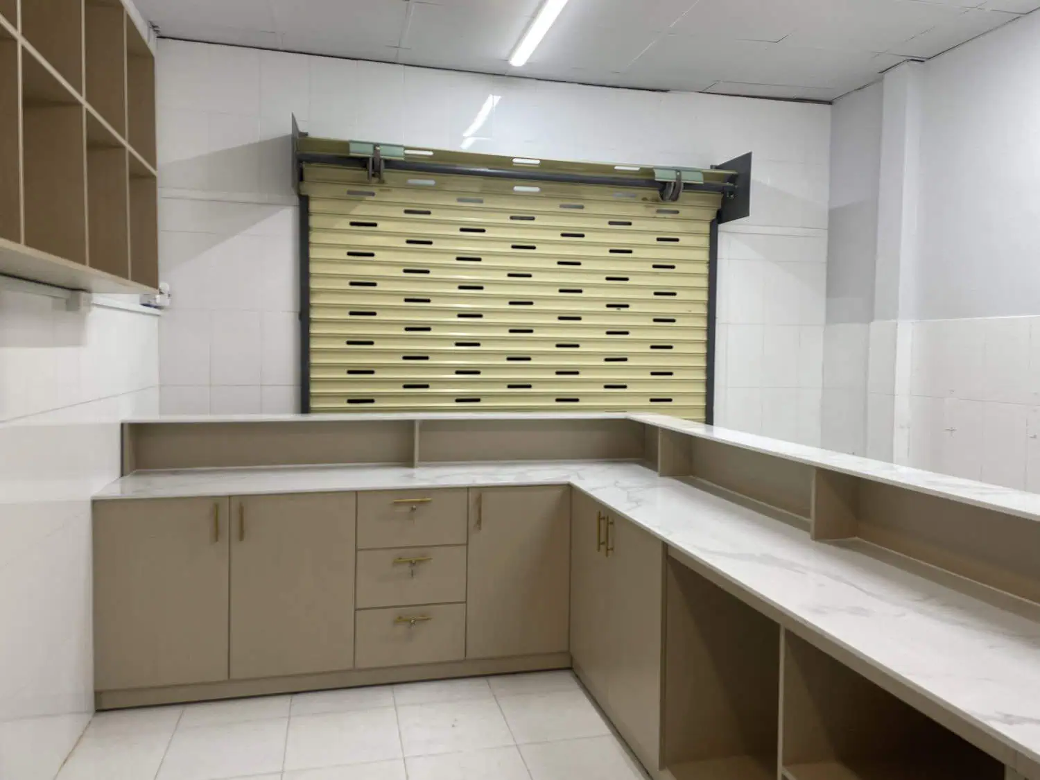 Quầy bar pha chế gỗ công nghiệp mdf chống ẩm và hdf chống nước 32 Quầy bar pha chế gỗ công nghiệp mdf chống ẩm và hdf chống nước