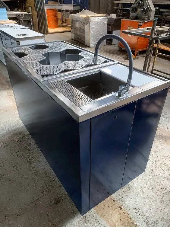 Quầy Pha Chế Inox Tiết Kiệm Không Gian 7 Mẫu Đóng Đặc Biệt 8 Quầy pha chế inox tiết kiệm không gian có chậu rửa tiện lợi