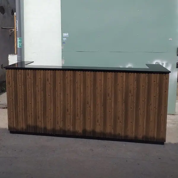 Quầy pha chế 2m4 ốp lam sóng nhựa