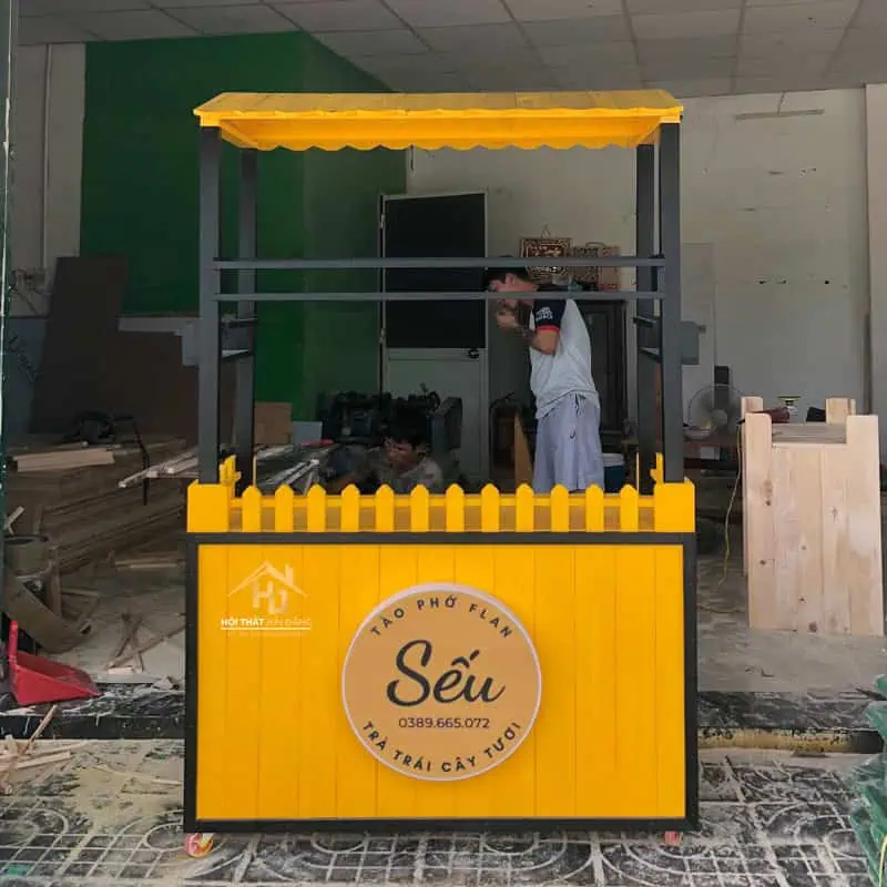 Quầy pha chế gỗ hiện đại