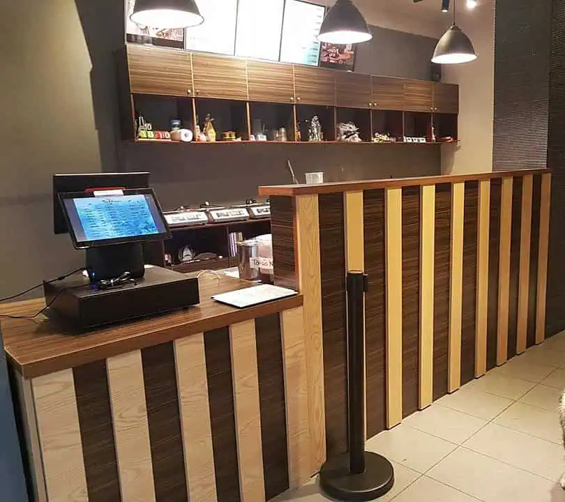 Quầy thu ngân hiện đại và sang trọng