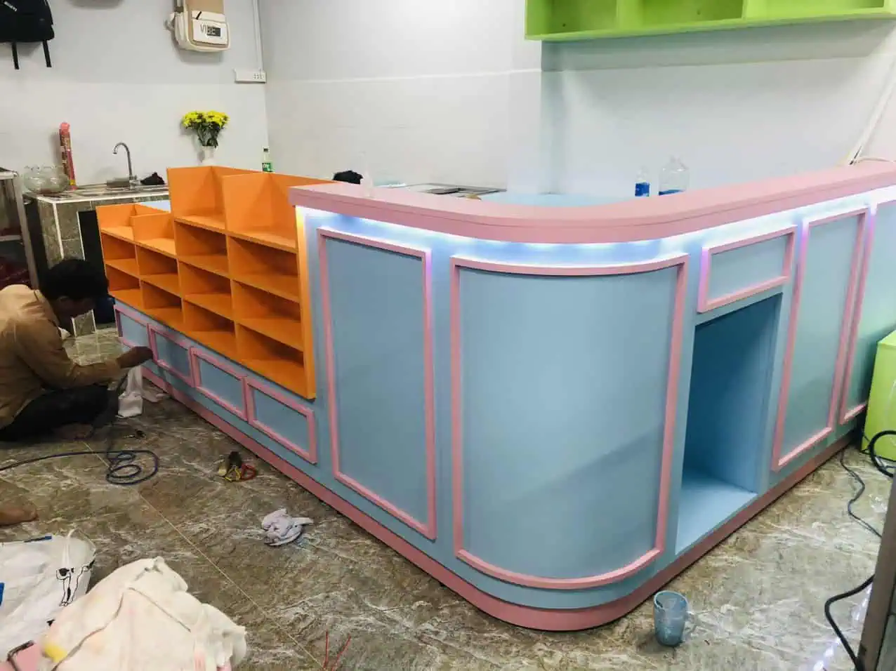 Quầy thu ngân siêu thị giá thành hợp lý uy tín TPHCM