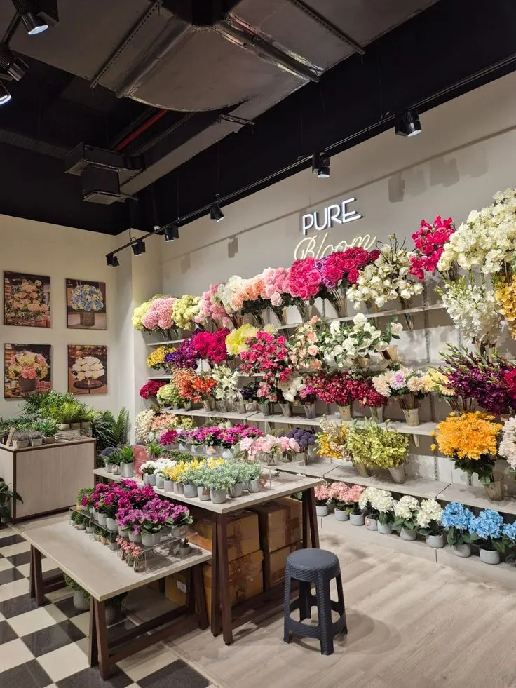 Thi Công Cửa Hàng Hoa Sang Trọng Tạo Điểm Nhấn Độc Đáo 7 Những mẫu thi công cửa hàng hoa đẹp và hiện đại