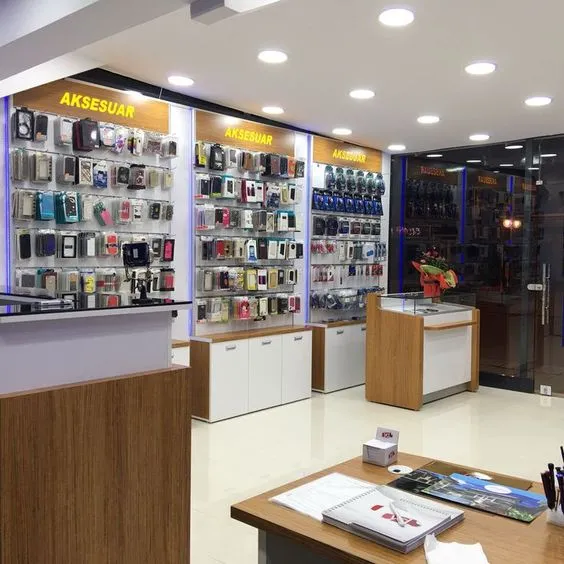 Thi Công Cửa Hàng Phụ Kiện Điện Thoại Nhỏ Gọn 6 Những mẫu thi công cửa hàng phụ kiện điện thoại đẹp