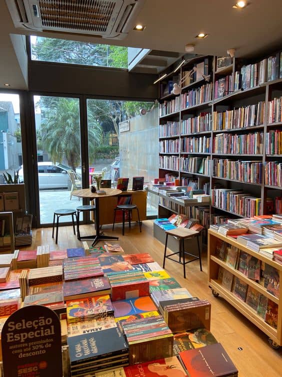 Thi Công Cửa Hàng Sách 5 Mẫu Đẹp Mắt Để Bạn Tham Khảo 5 Thi công cửa hàng sách đẹp tại TPHCM