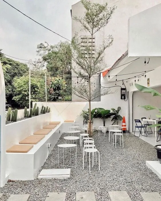 Mẫu thi công quán cafe ngoài trời phong cách hiện đại